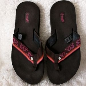 Teva flip flops sz 8